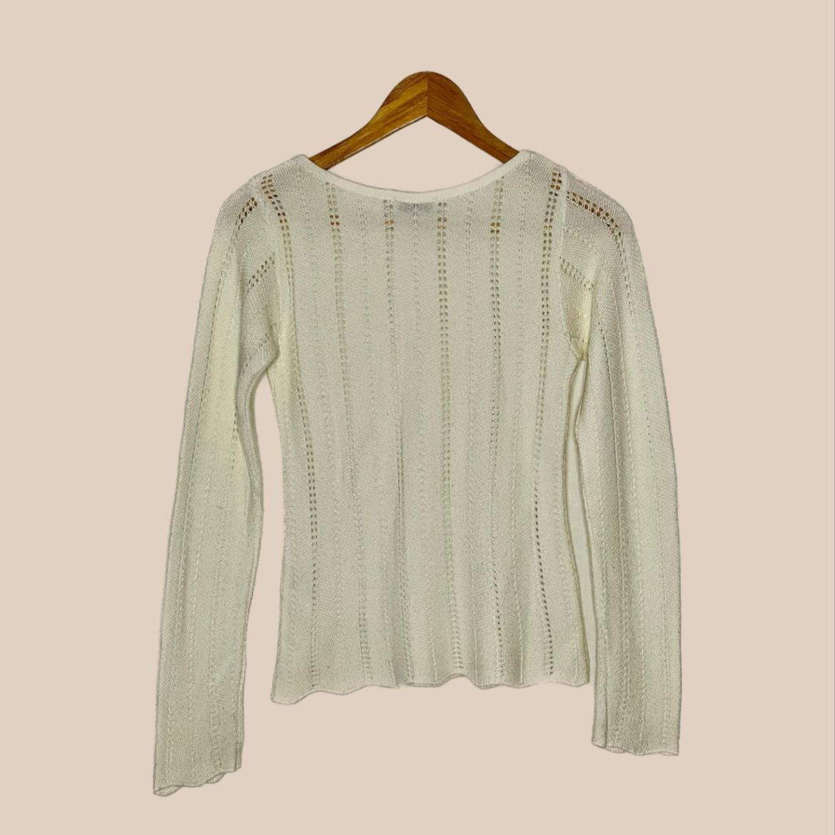 Vintage pearl white sweater
